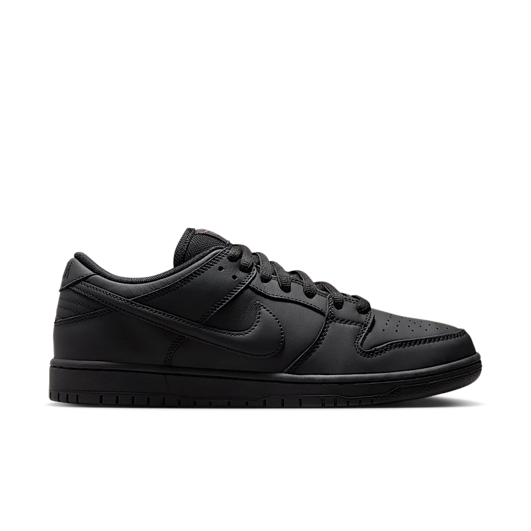Nike SB Dunk Low Pro Triple Black