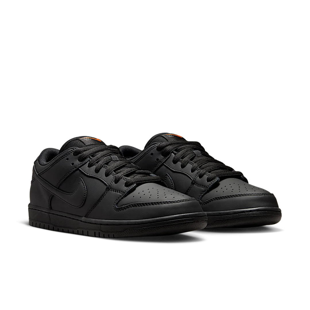Nike SB Dunk Low Pro Triple Black