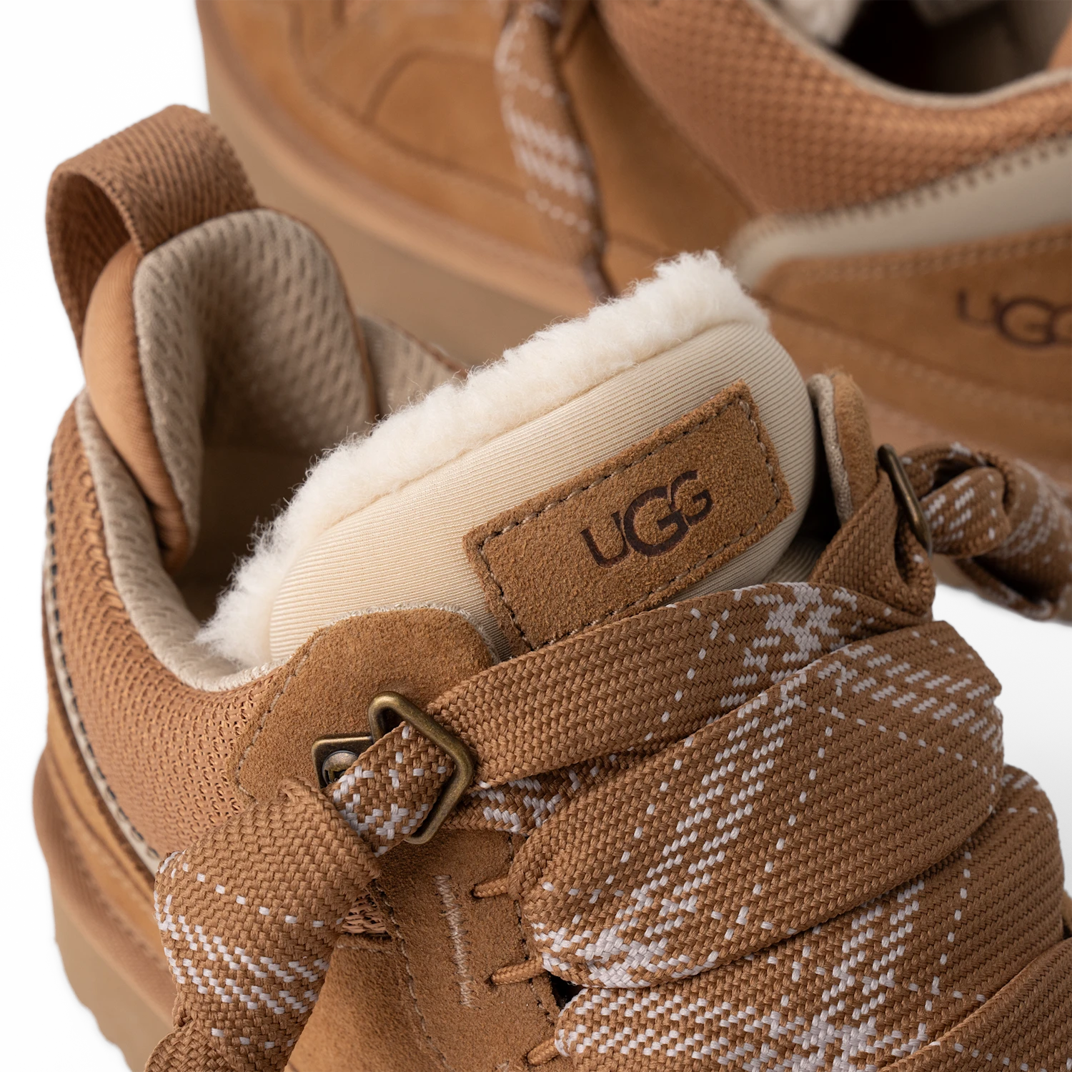 UGG Lowmel Chestnut